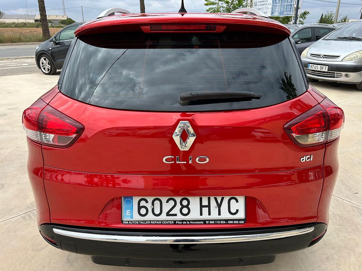 RENAULT CLIO DYNAMIQUE ESTATE 1.5 DCI SPANISH LHD IN SPAIN 70000 MILES 2014